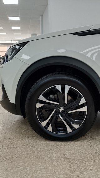Peugeot 2008 2023