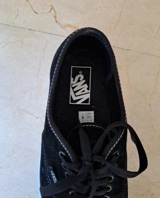 Zapatillas VANS Negras de Terciopelo