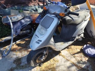 Scooter Piaggio Typhoon Gris