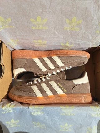 Handball Spezial Earth Strata