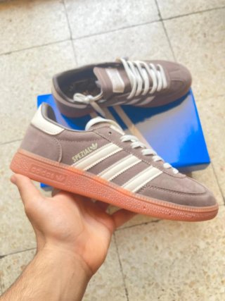 Handball Spezial Earth Strata