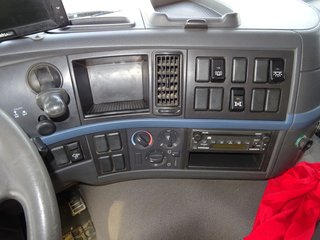 Volvo FM 400--CAMIONES CON GANCHO