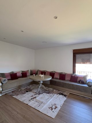 Sofá Marroquí , se vende junto a la mesa
