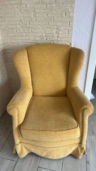 DOS SILLONES