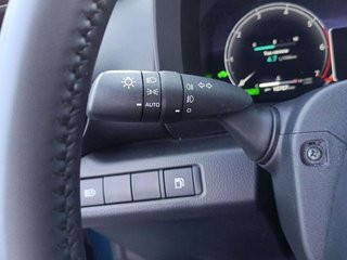 Toyota C-HR 1.8 Advance Hybrid 140