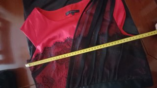 Vestido de fiesta bicolor rojo y negro