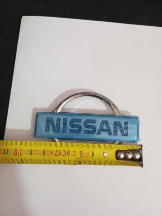 Emblema Nissan