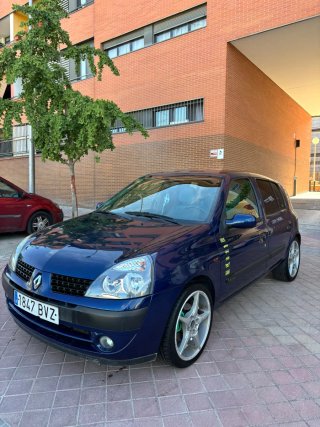 Renault Clio 2002