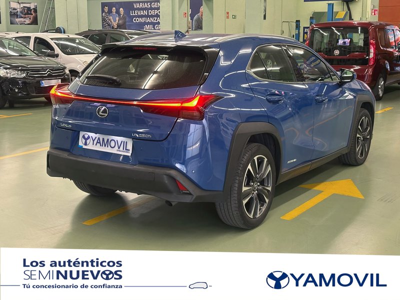 Lexus UX 250h PREMIUM 2021, foto 2