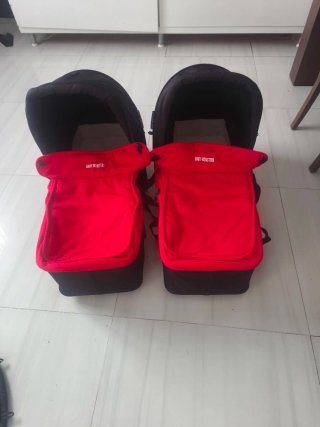 Capazos Gemelares Baby Monsters Rojos