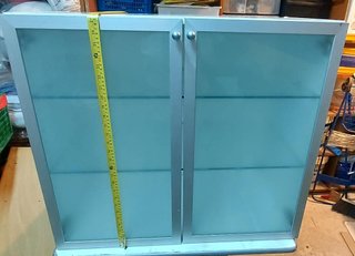 Armario cocina IKEA cristal y metal