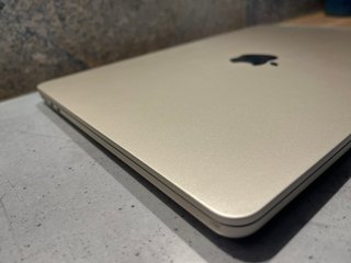 MacBook Air M2 13,6 2022 8GB/256GB