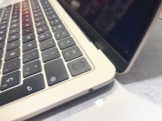 MacBook Air M2 13,6 2022 8GB/256GB