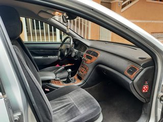 Peugeot 607 2003