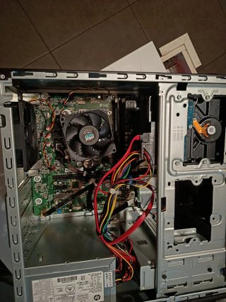 PC HP 280 G1 MT Intel Core i3