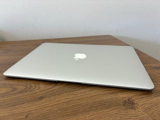 MacBook Air 2015 i5 8GB RAM 500GB SSD
