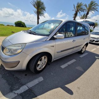 Renault Grand Scenic 2005  itv hasta agosto 2027