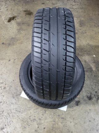 2 Neumáticos  205/50 R16 Taurus