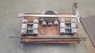 Tanquetas para movimiento de maquinaria