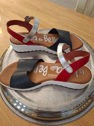 Sandalias Piel Tricolor Talla 38.