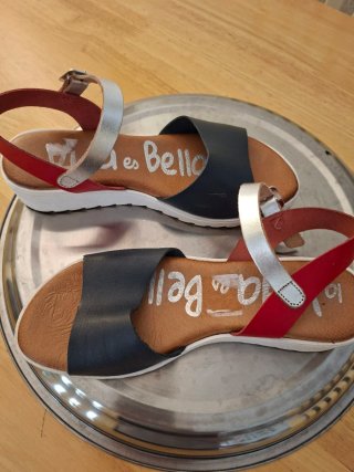 Sandalias Piel Tricolor Talla 38.