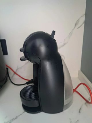 Cafetera Nescafé Dolce Gusto Negra
