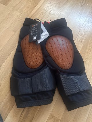 Pantalón de protección para patinaje talla L