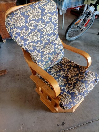 Silla Mecedora Madera y Tela
