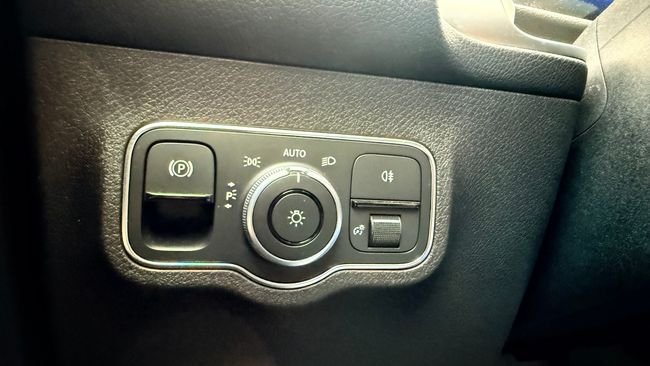 Mercedes-Benz GLB 2021, foto 13