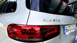 Mercedes-Benz GLB 200 AMG LINE Techo Panorámico