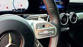 Mercedes-Benz GLB 200 AMG LINE Techo Panorámico