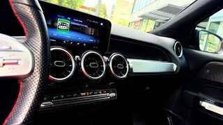 Mercedes-Benz GLB 200 AMG LINE Techo Panorámico