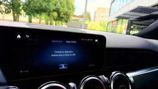 Mercedes-Benz GLB 200 AMG LINE Techo Panorámico