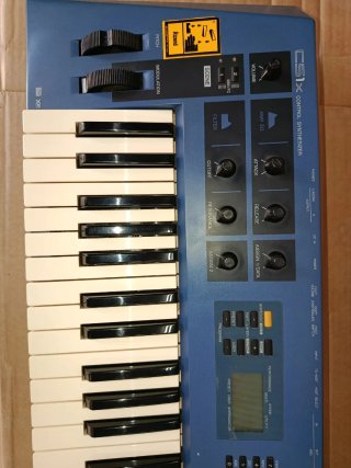 Teclado Yamaha CS1x Control Synthesizer