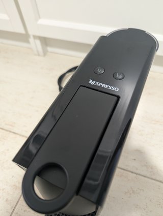 Cafetera Krups Nespresso Negra