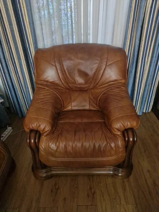 Sillón de Piel y Madera