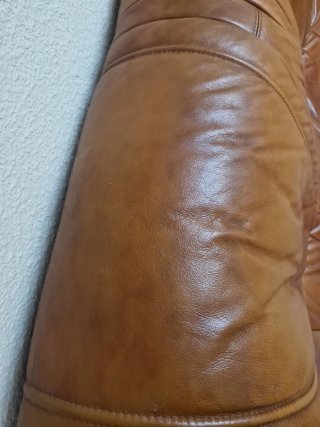 Sillón de Piel y Madera