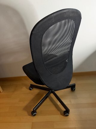 Silla de oficina negra