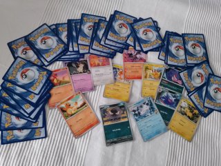 Lote de 50 Cartas Pokémon Variadas