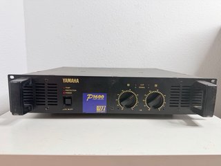 Amplificador Yamaha P1600 Stereo