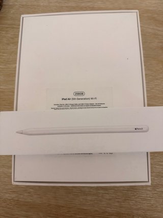 iPad Air 5ta Generacion 256GB + Apple Pencil