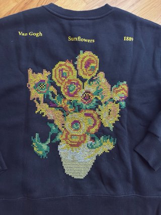 Sudadera Zara Negra con Flores Bordadas