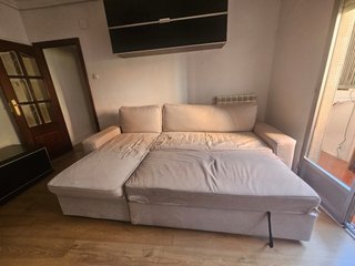 Regalo Sofá cama chaise longue beige.
