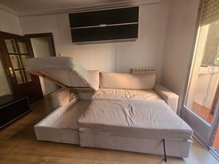 Regalo Sofá cama chaise longue beige.