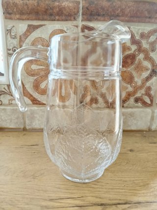 Jarra de Cristal con Relieve