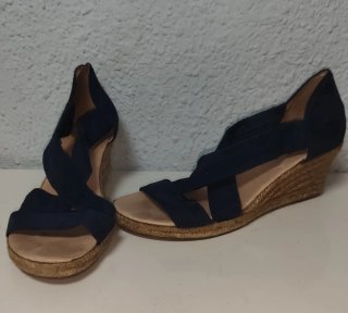 Tacones azules Carmen Garcia