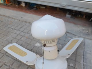 Ventilador de Techo con Luz
