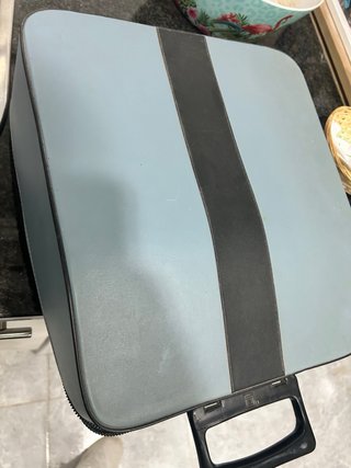 Máquina de escribir Hispano Olivetti Pluma 22