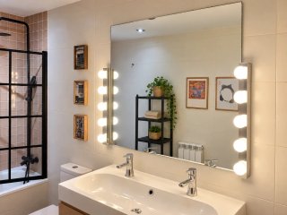 Espejo de Baño con Iluminación Camerino 1x1m