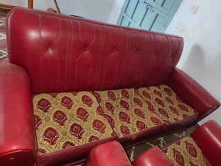 Tresillo antiguo piel rojo
